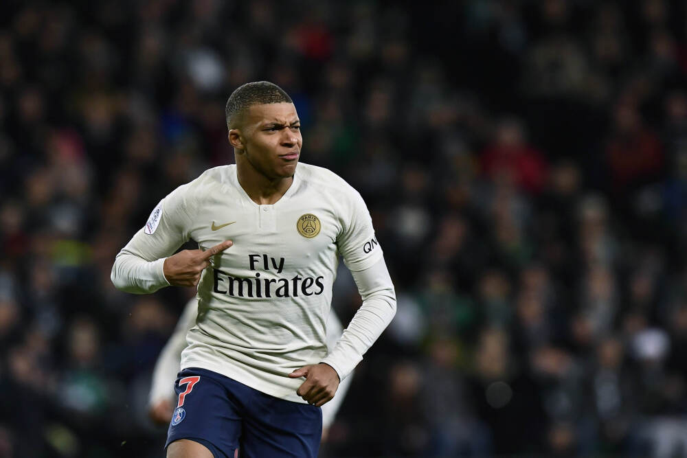 一天能赚超千元！订单爆满！这一职业，火了→